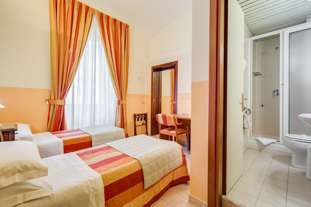 Domus Carmelitana Hotell Roma Eksteriør bilde