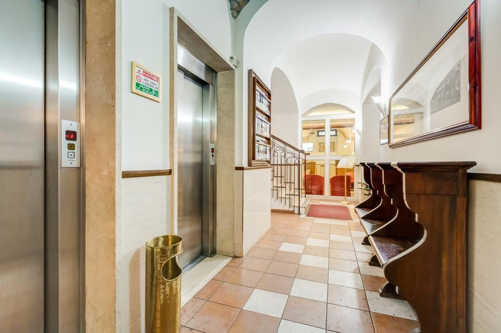 Domus Carmelitana Hotell Roma Eksteriør bilde