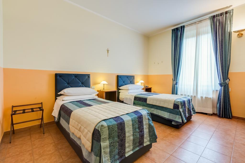Domus Carmelitana Hotell Roma Eksteriør bilde