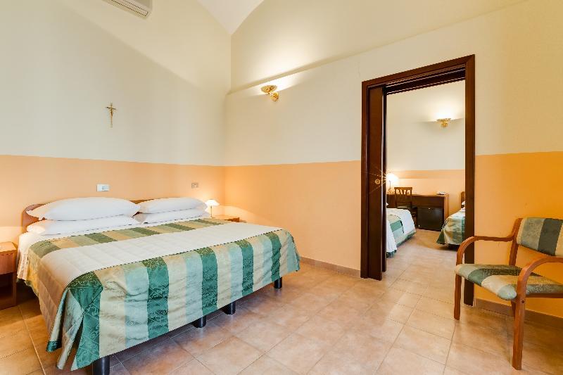 Domus Carmelitana Hotell Roma Eksteriør bilde